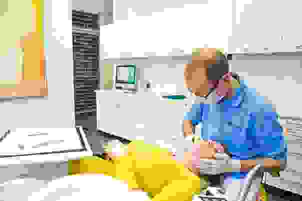 Manuelle Diagnostik des Kiefergelenks
